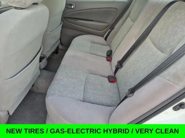 2002 Toyota Prius Base