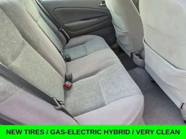 2002 Toyota Prius Base