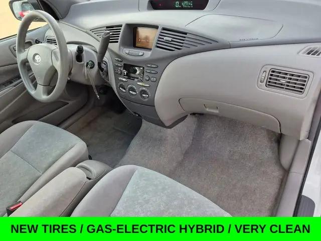 2002 Toyota Prius Base