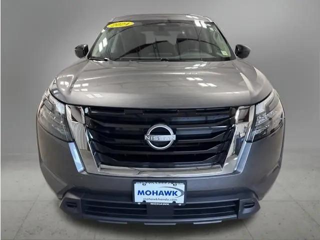 2024 Nissan Pathfinder S 4WD