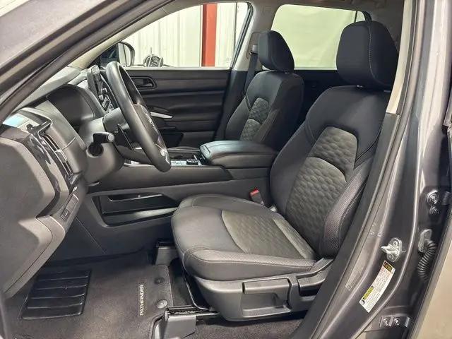 2024 Nissan Pathfinder S 4WD