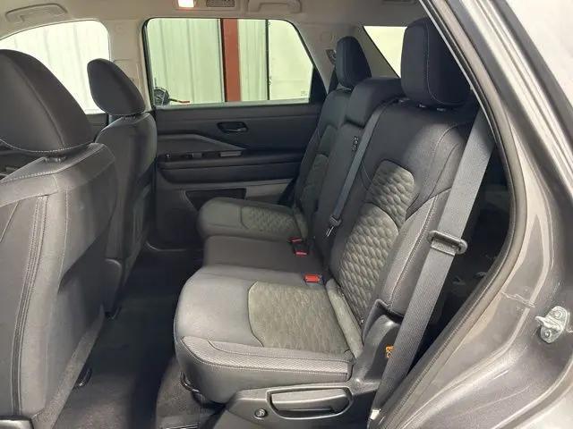 2024 Nissan Pathfinder S 4WD