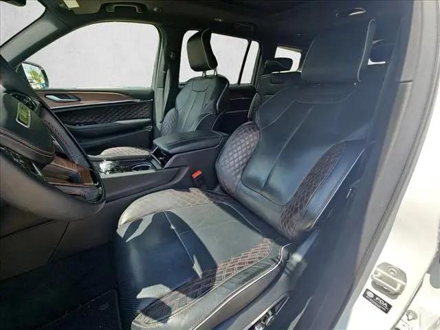 2023 Jeep Grand Cherokee L Summit 4x4