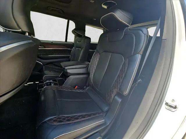 2023 Jeep Grand Cherokee L Summit 4x4