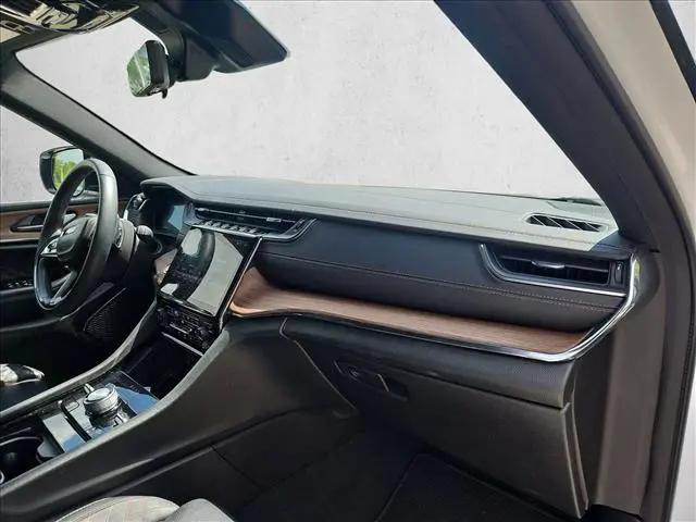 2023 Jeep Grand Cherokee L Summit 4x4