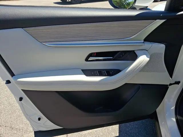 2024 Mazda X-90 Premium Plus