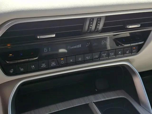 2024 Mazda X-90 Premium Plus