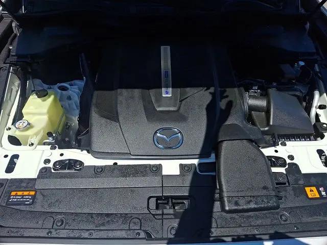 2024 Mazda X-90 Premium Plus