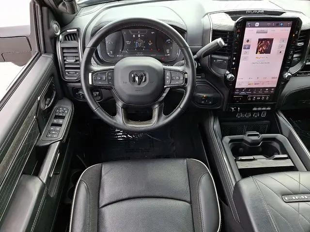 2025 Ram 3500 Limited Crew Cab 4x4 8' Box