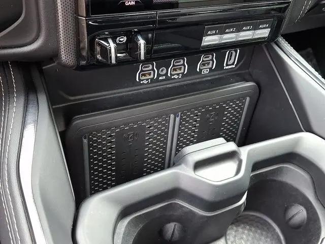 2025 Ram 3500 Limited Crew Cab 4x4 8' Box