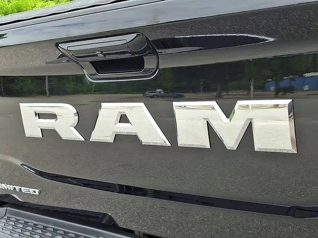 2025 Ram 3500 Limited Crew Cab 4x4 8' Box