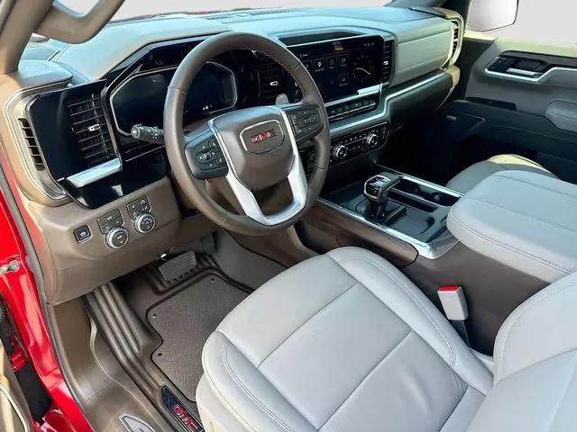 2026 GMC Sierra 1500 Crew Cab, Short Bed, SLT, 4WD