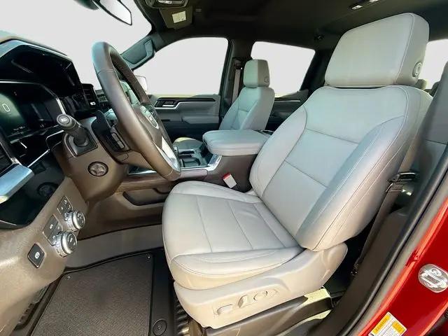 2026 GMC Sierra 1500 Crew Cab, Short Bed, SLT, 4WD