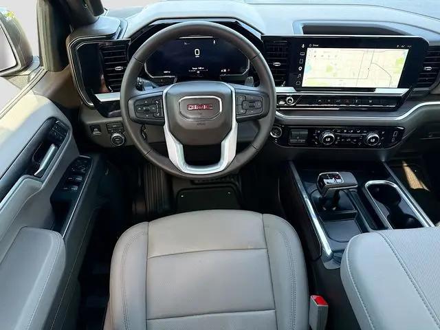 2026 GMC Sierra 1500 Crew Cab, Short Bed, SLT, 4WD
