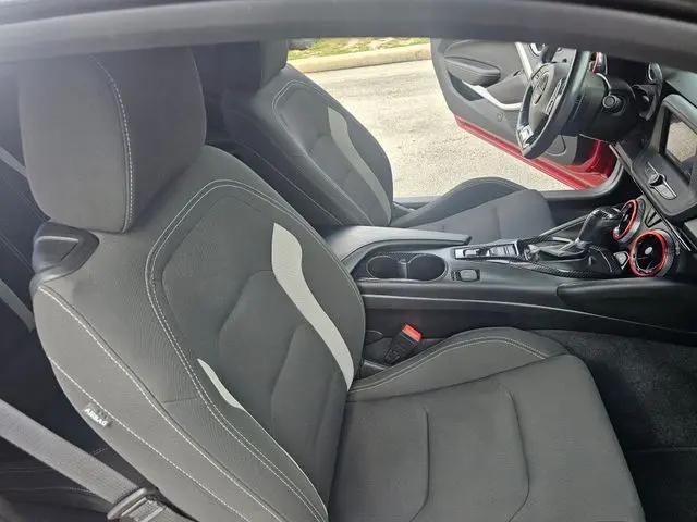 2022 Chevrolet Camaro RWD Coupe 1LT