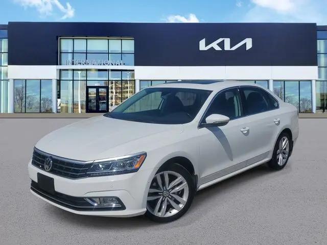 2017 Volkswagen Passat 1.8T SEL Premium for sale in Orland Hills, IL