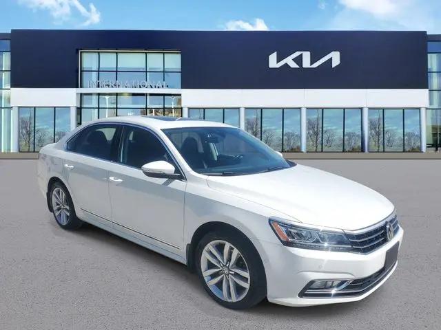 2017 Volkswagen Passat 1.8T SEL Premium