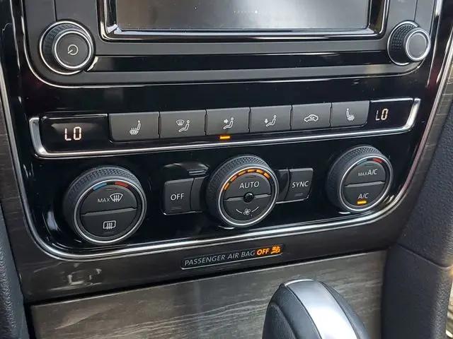 2017 Volkswagen Passat 1.8T SEL Premium