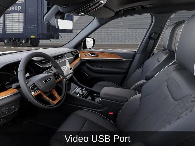 2026 Jeep Grand Cherokee L Summit 4x4