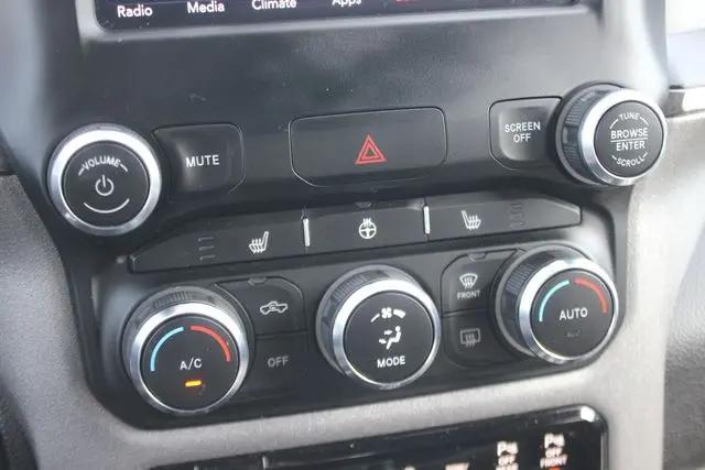 2021 Ram 1500 Big Horn Crew Cab 4x4 5'7" Box