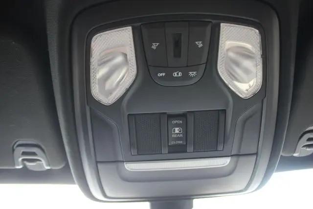 2021 Ram 1500 Big Horn Crew Cab 4x4 5'7" Box