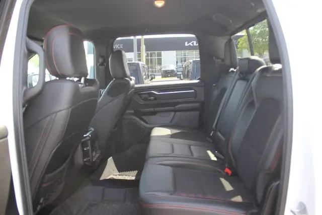 2021 Ram 1500 Big Horn Crew Cab 4x4 5'7" Box