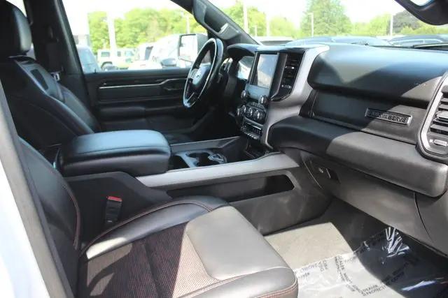 2021 Ram 1500 Big Horn Crew Cab 4x4 5'7" Box