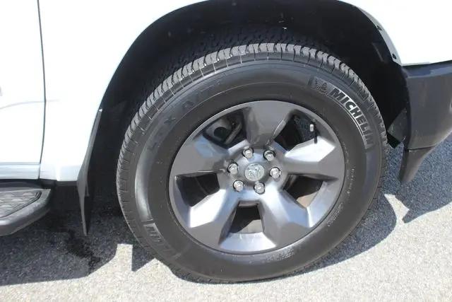2021 Ram 1500 Big Horn Crew Cab 4x4 5'7" Box