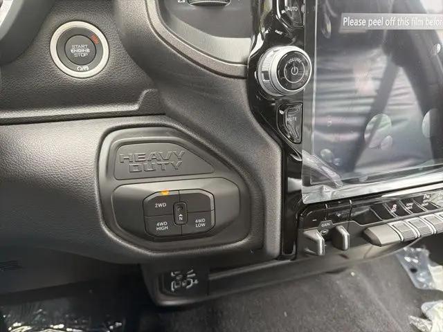 2026 Ram 2500 Black Express Crew Cab 4x4 64 Box