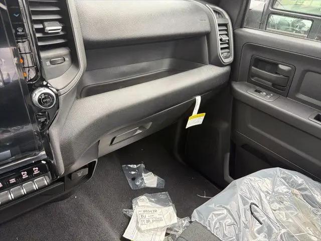 2026 Ram 2500 Black Express Crew Cab 4x4 64 Box