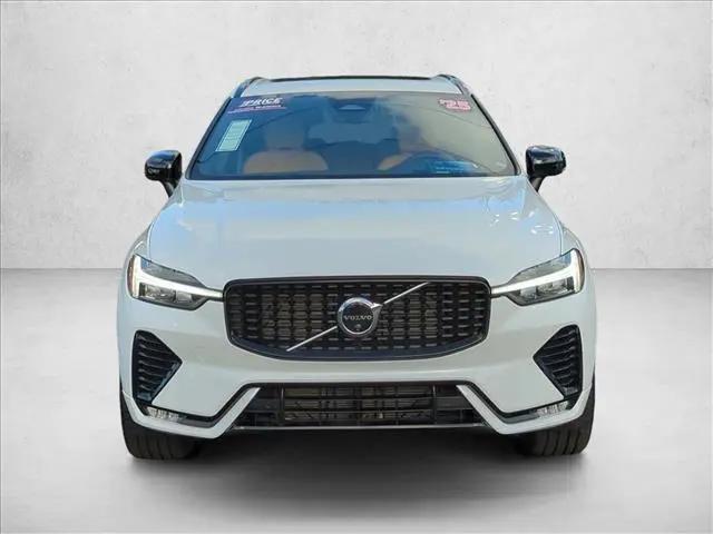 2025 Volvo XC60 B5 Ultra