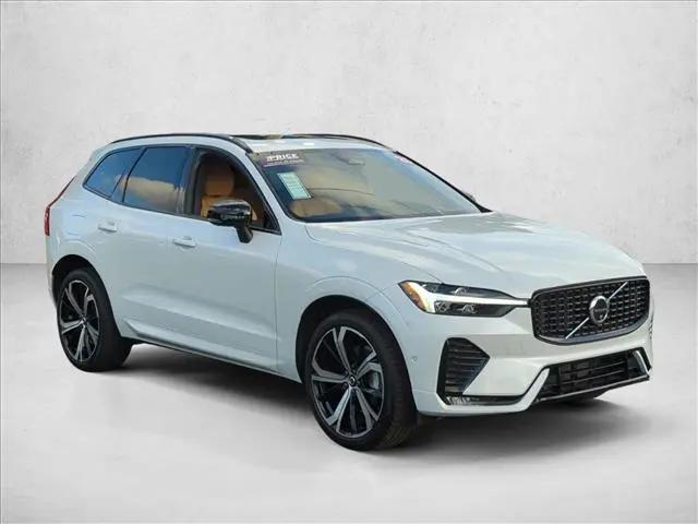 2025 Volvo XC60 B5 Ultra