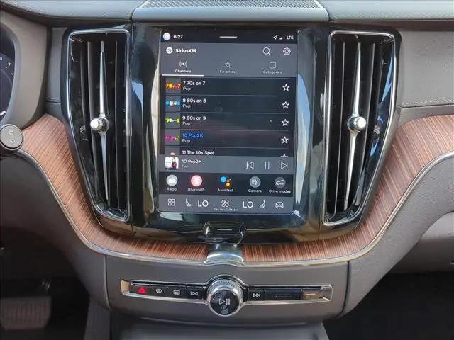 2025 Volvo XC60 B5 Ultra