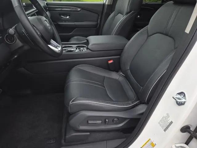 2023 Honda Pilot AWD Elite