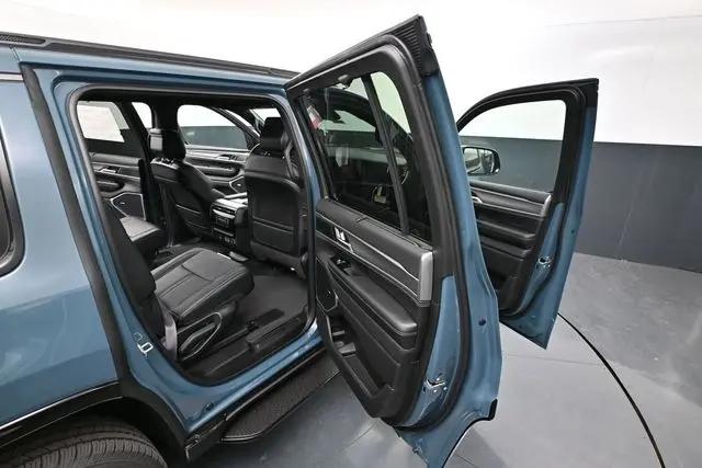 2026 Jeep Grand Wagoneer Limited Altitude 4x4