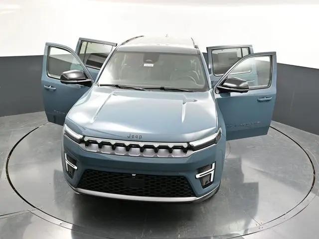 2026 Jeep Grand Wagoneer Limited Altitude 4x4