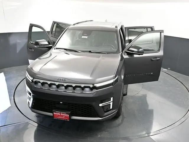 2026 Jeep Grand Wagoneer Limited Reserve 4x4