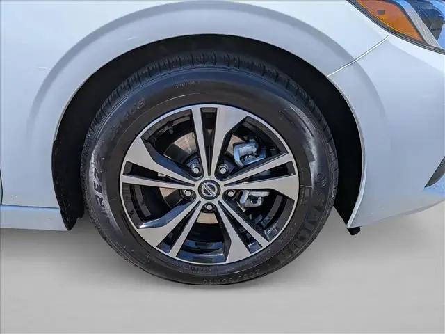 2023 Nissan Sentra SV Xtronic CVT