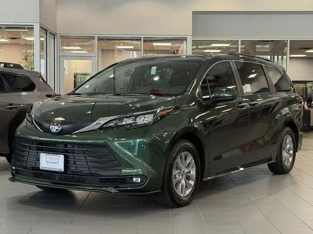 2026 Toyota Sienna XLE