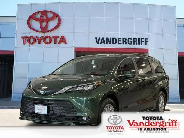 2026 Toyota Sienna XLE for sale in Arlington, TX