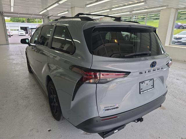 2025 Toyota Sienna Woodland Edition