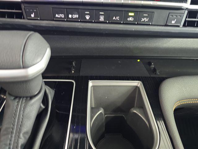 2025 Toyota Sienna Woodland Edition