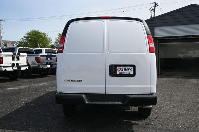 2026 Chevrolet Express Cargo Van 2500 Extended Wheelbase, WT, RWD
