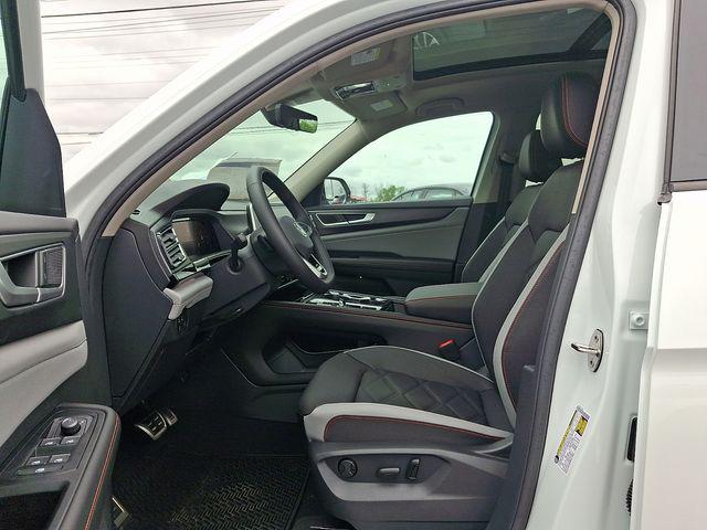 2026 Volkswagen Atlas Peak Edition