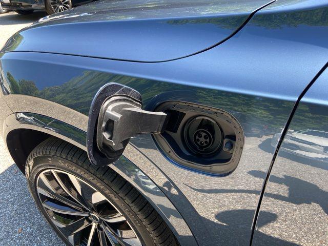 2026 Volvo XC90 Plug-In Hybrid Ultra Dark Theme, T8 AWD, Electric/Gasoline, 6 Seats