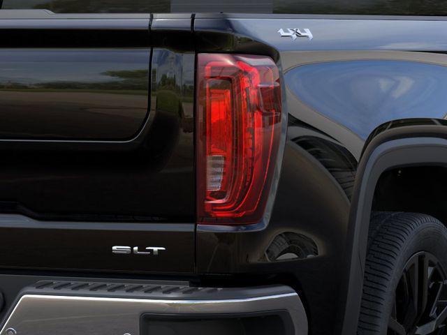 2026 GMC Sierra 1500 Crew Cab, Short Bed, SLT, 4WD