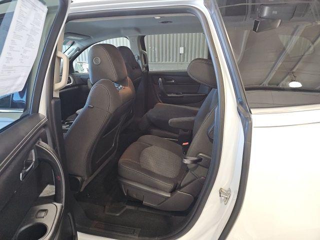 2017 Chevrolet Traverse 2LT