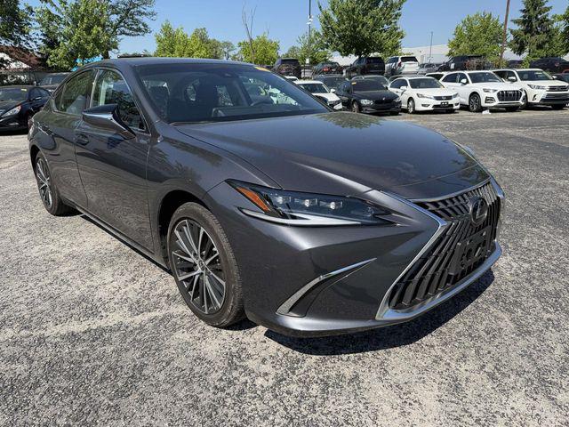 2024 Lexus ES 300h 300h