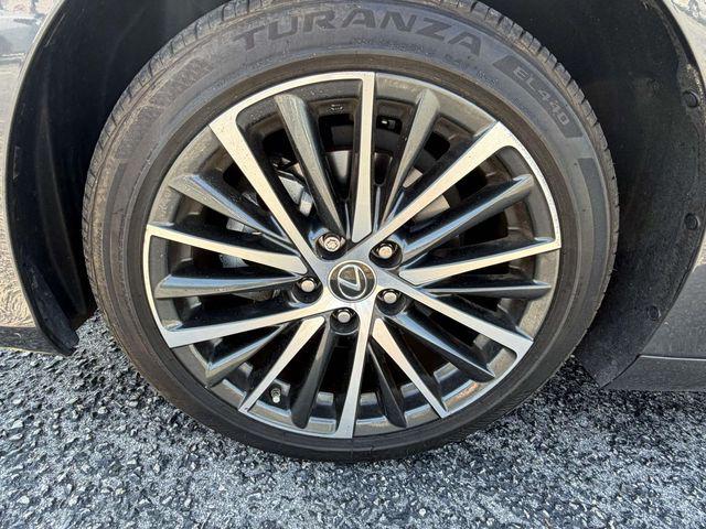 2024 Lexus ES 300h 300h