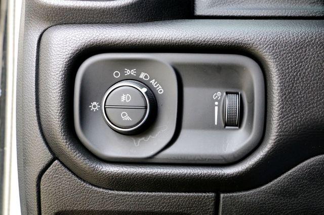 2021 Ram 1500 Lone Star Crew Cab 4x2 5'7" Box